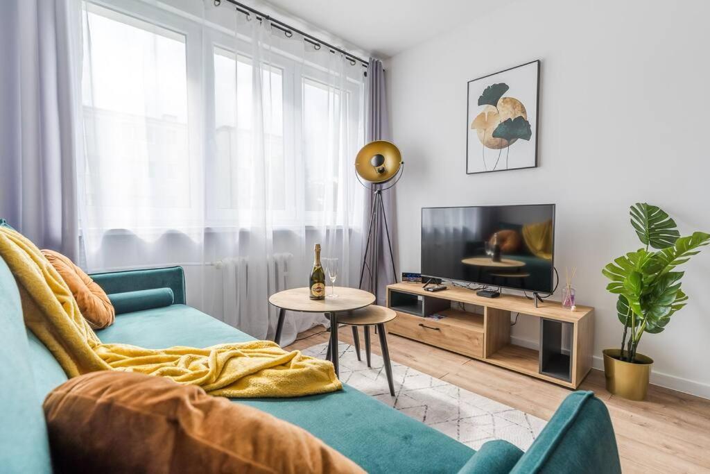 Uroczy Apartament 2 Pokoje - 10 Min Do Morza! Гданьск Экстерьер фото