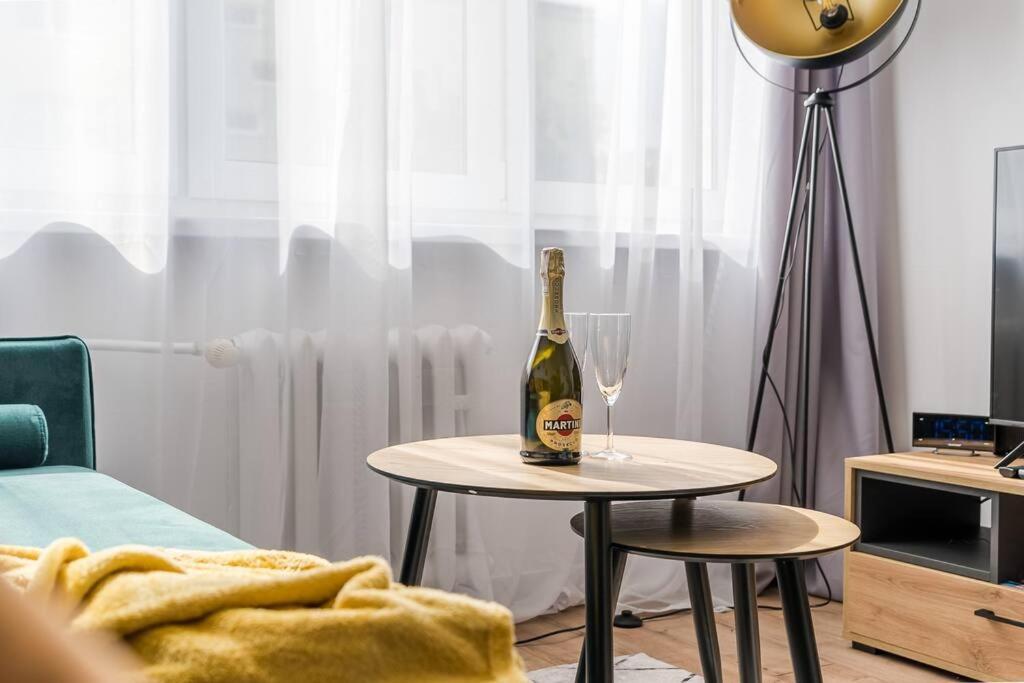 Uroczy Apartament 2 Pokoje - 10 Min Do Morza! Гданьск Экстерьер фото
